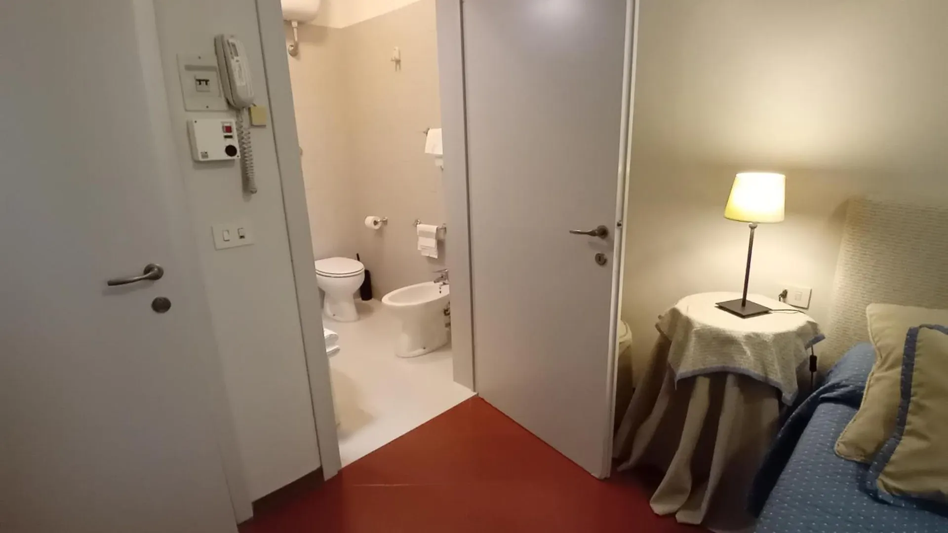 Hotel Tourist House Florence