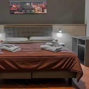 Oda ve Kahvaltı La Rosa Di