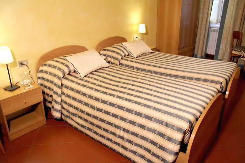 Hotel Tourist House Florence 3*,